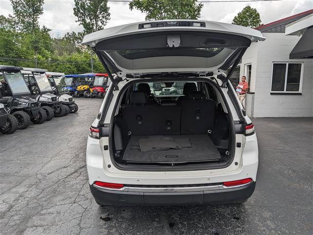 Used 2022 Jeep Grand Cherokee Limited image 5