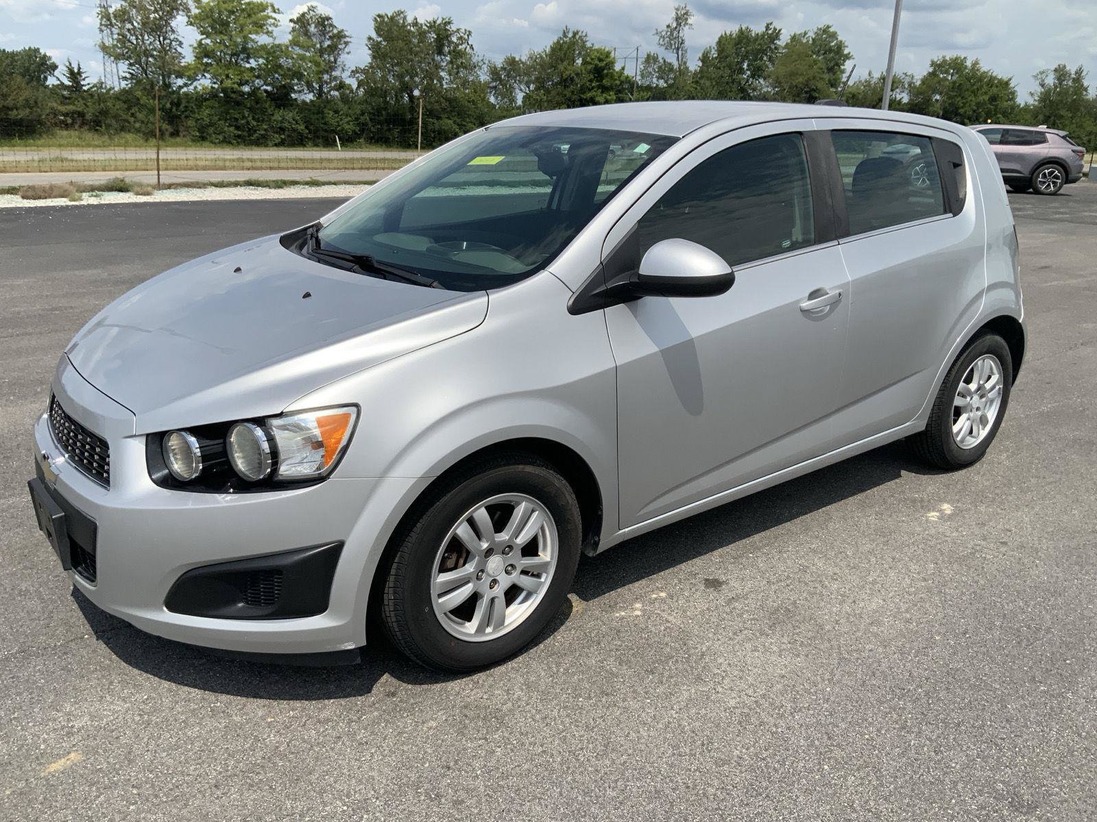 Used 2015 Chevrolet Sonic LT FWD image 4