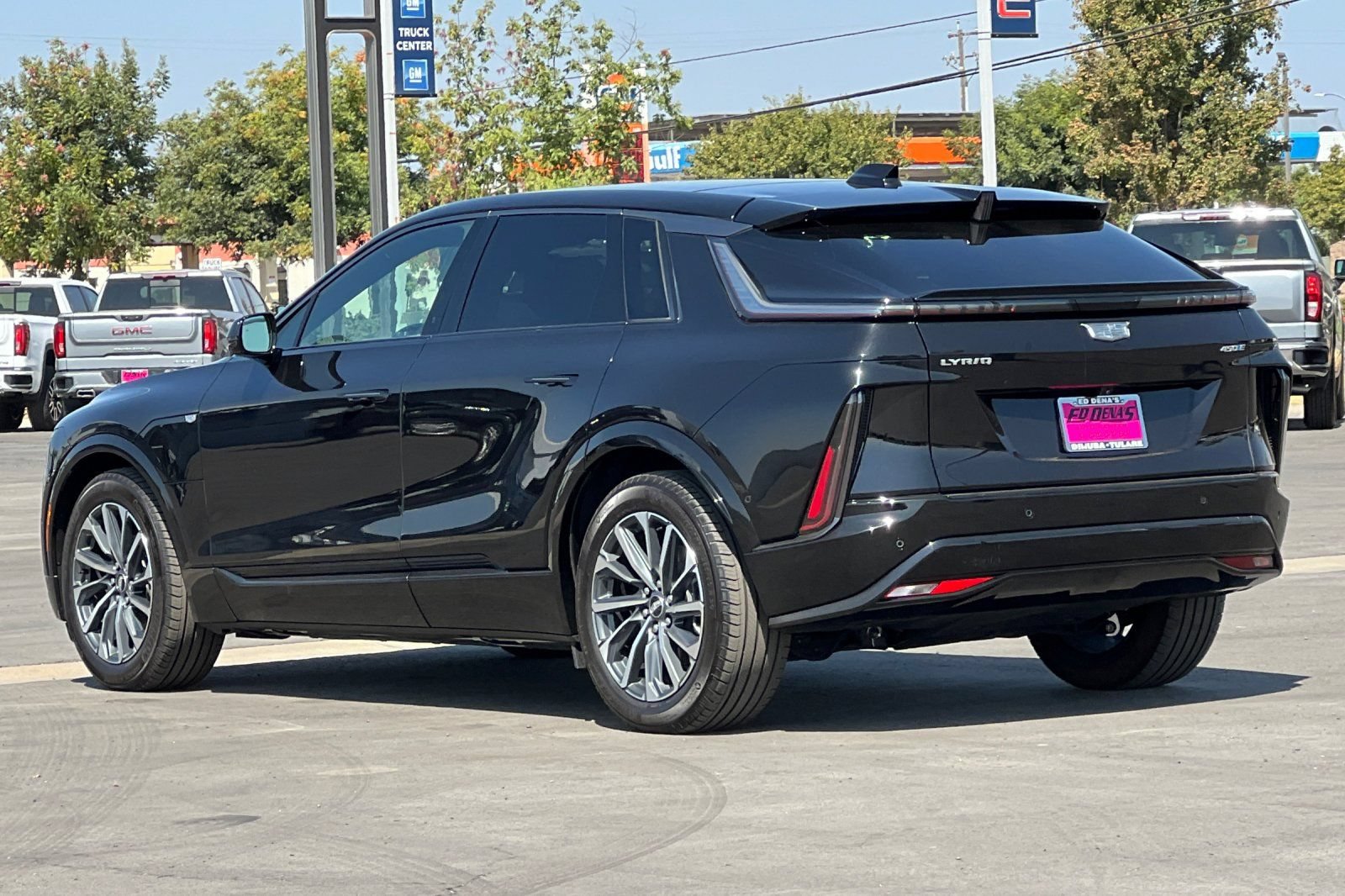Used 2024 Cadillac Lyriq Sport RWD image 7