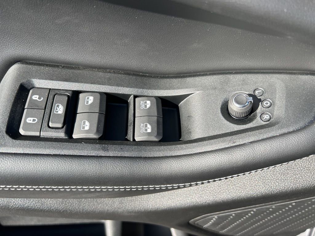 New 2025 Jeep Grand Cherokee Limited image 13