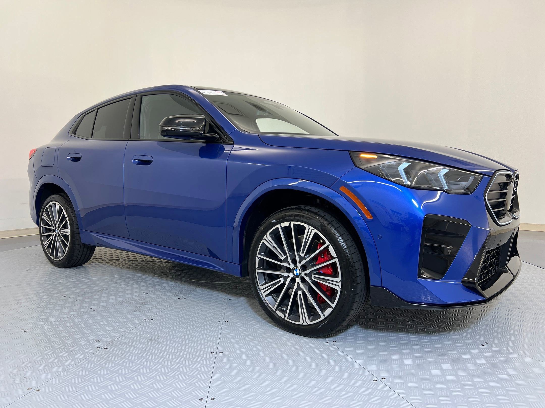 Used 2026 BMW X2 M35i w/ Technology Package image 7