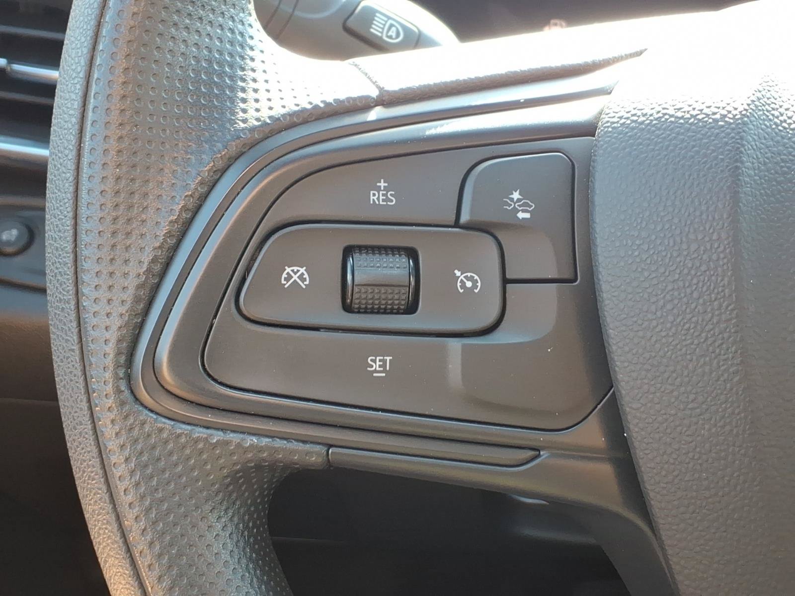 Certified 2024 Buick Envista Preferred FWD image 17