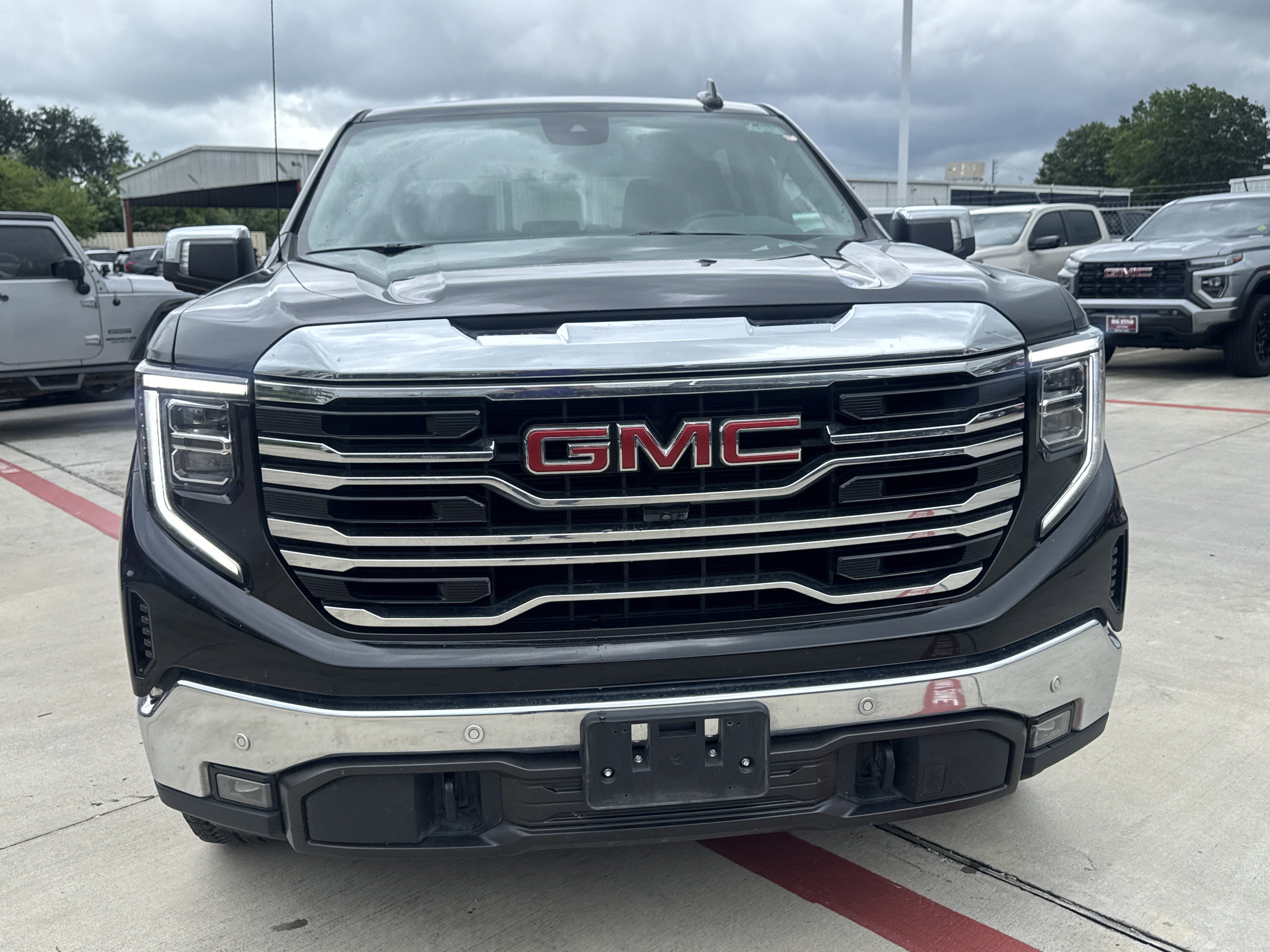 Used 2024 GMC Sierra 1500 SLT RWD image 18
