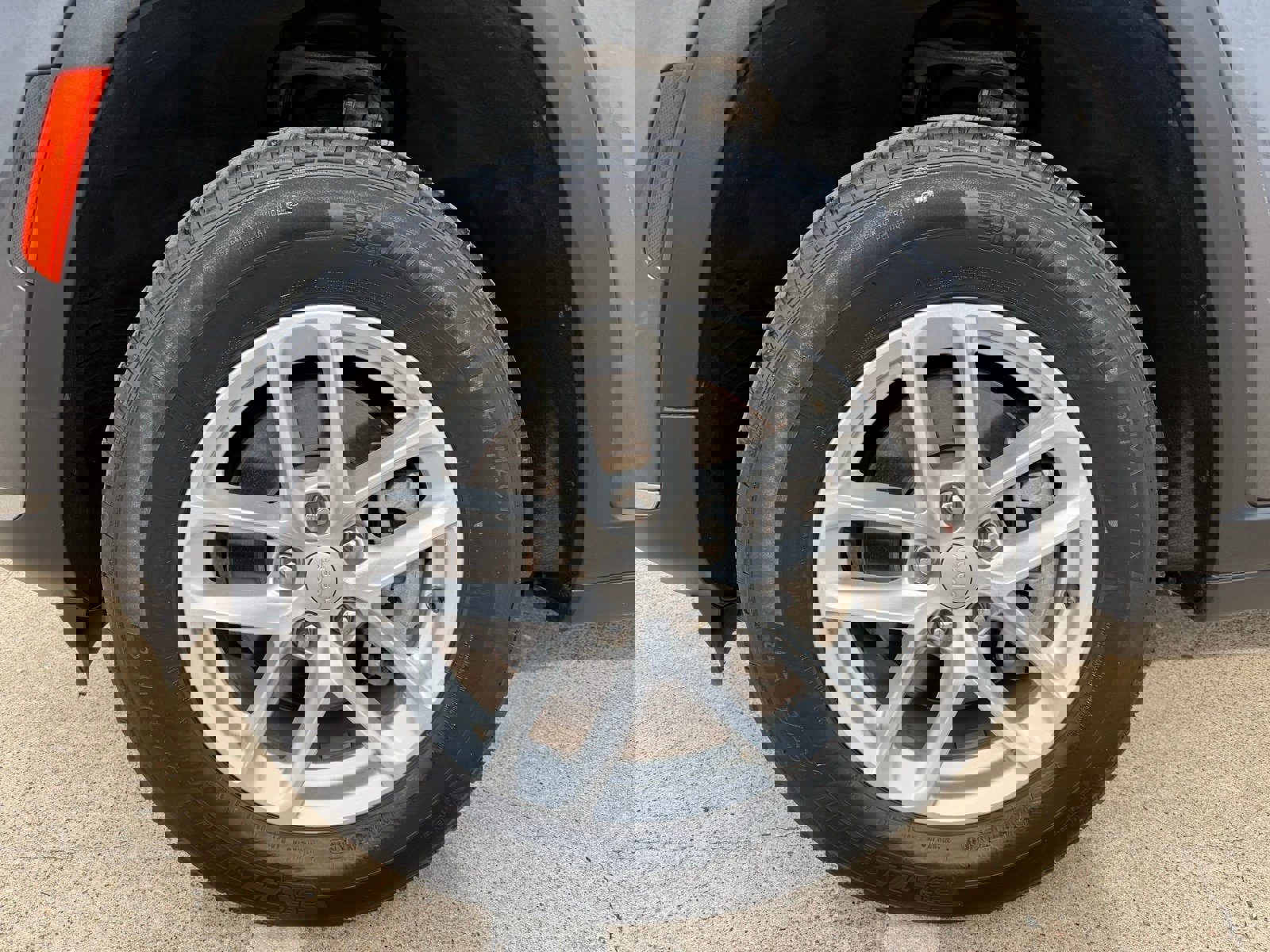 Used 2022 Jeep Grand Cherokee L Laredo w/ Luxury Tech Group I image 9