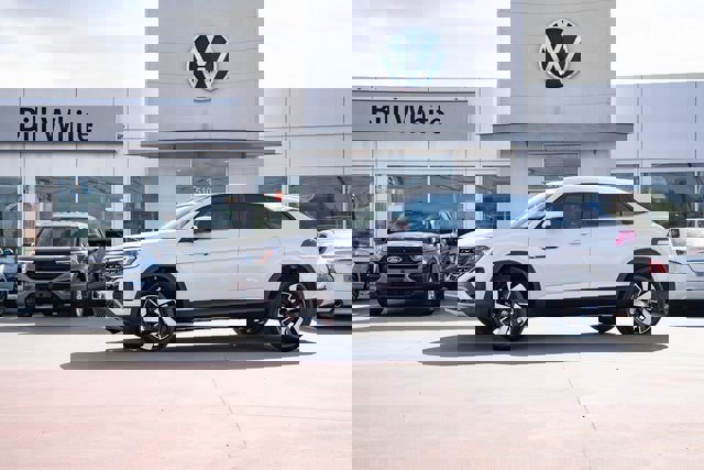 New 2026 Volkswagen Atlas Cross Sport SE image 1