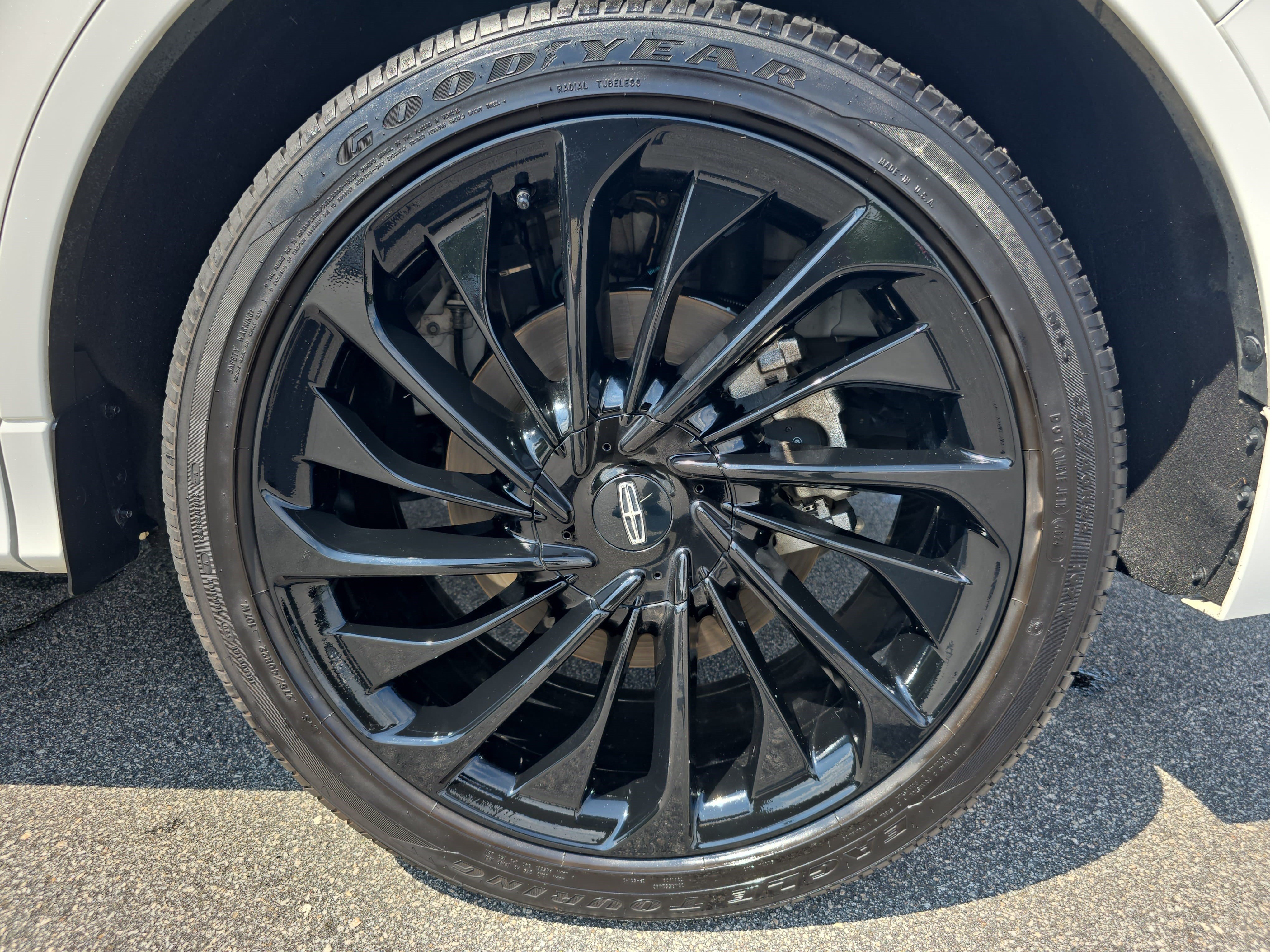 Certified 2025 Lincoln Aviator Reserve w/ Equipment Group 201A AWD/4WD image 36