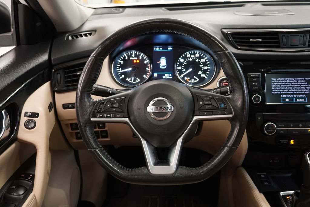 Used 2018 Nissan Rogue SL w/ Premium Package AWD/4WD image 11