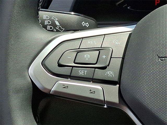 New 2025 Volkswagen Atlas Cross Sport SE image 18