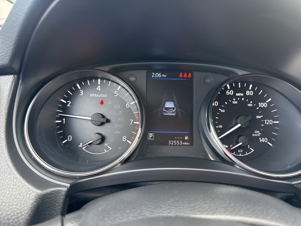 Used 2022 Nissan Rogue Sport SV image 25