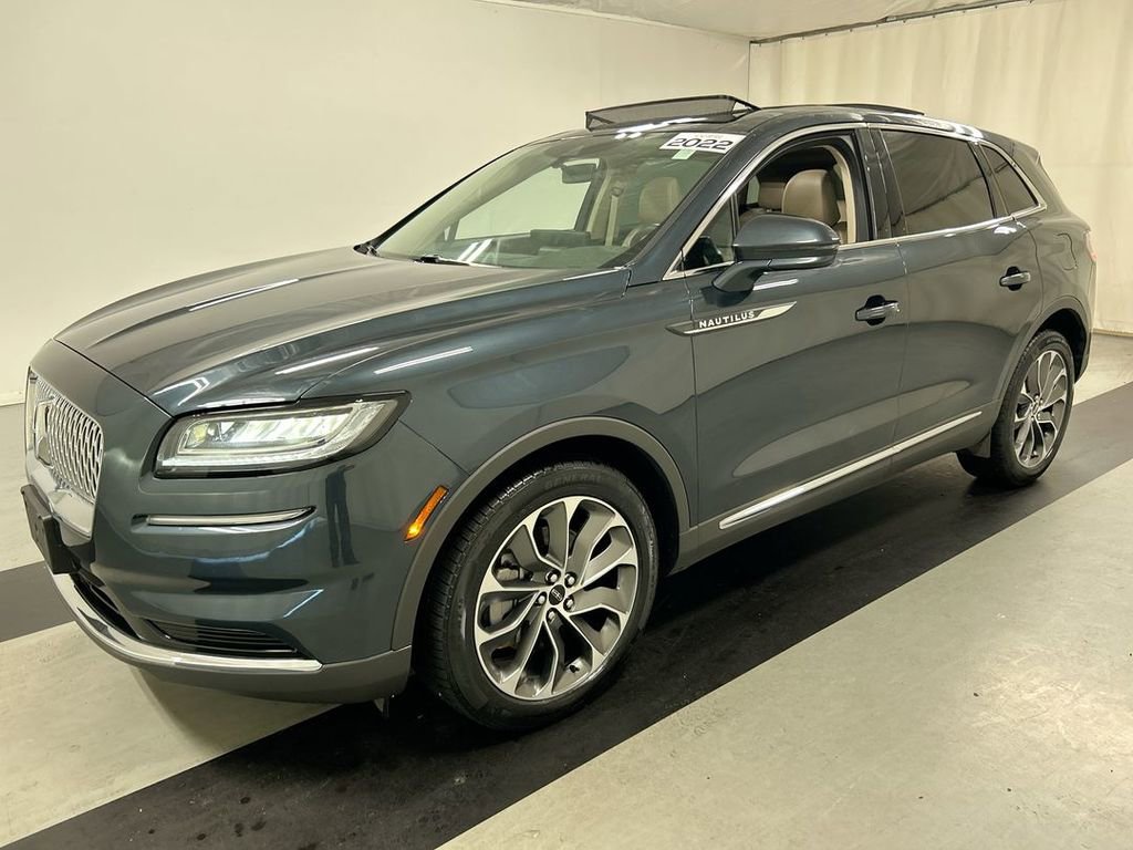 Used 2022 Lincoln Nautilus Reserve w/ Luxury Package image 5