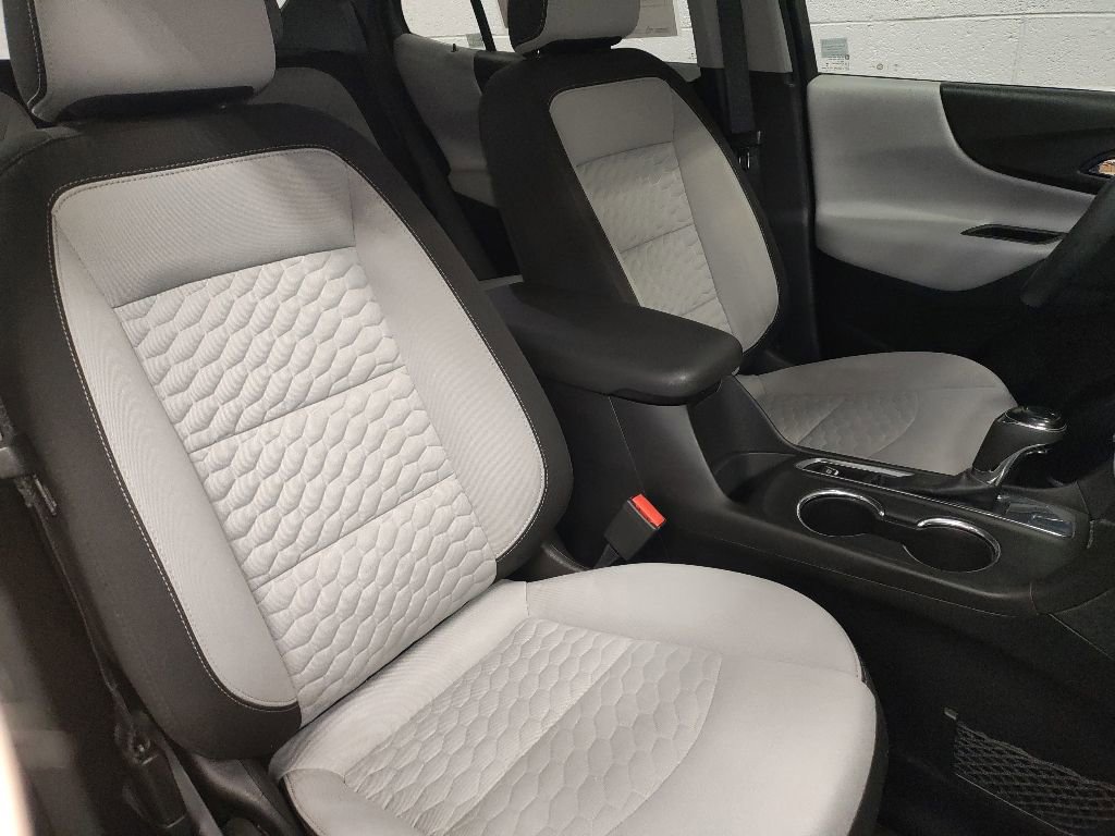 Used 2018 Chevrolet Equinox LS FWD image 9