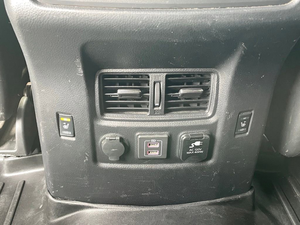 Used 2019 Nissan Titan Platinum Reserve w/ Platinum Utility Package AWD/4WD image 21