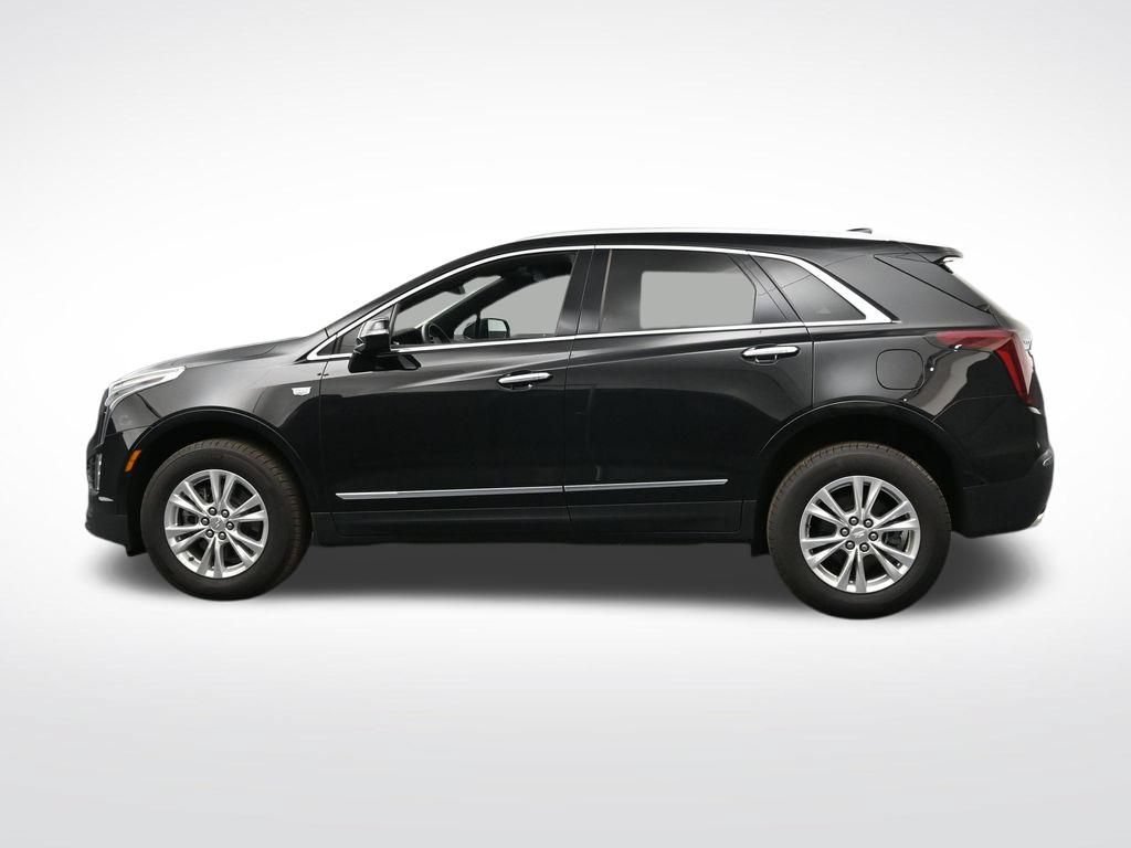 Used 2025 Cadillac XT5 Luxury FWD image 2