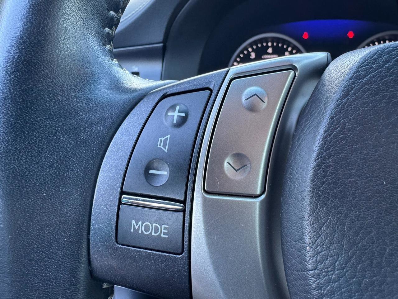 Used 2014 Lexus ES 350 w/ Premium Package image 28
