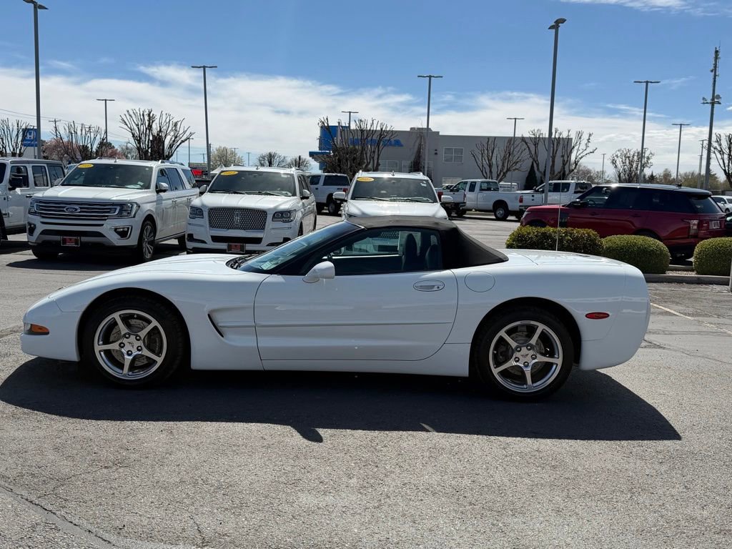 Used 2000 Chevrolet Corvette Convertible image 7