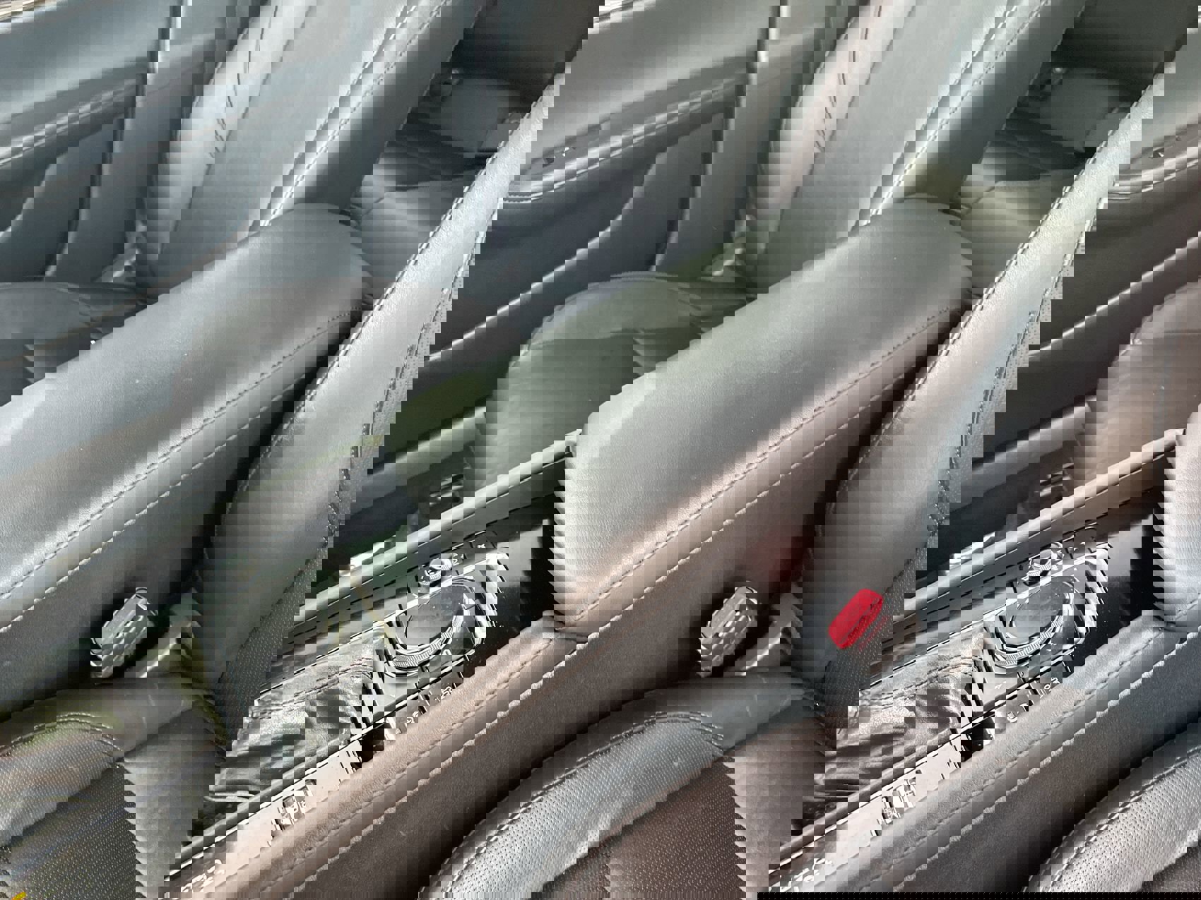 Used 2021 MAZDA MAZDA3 2.5 Turbo Sedan w/Premium Plus image 21