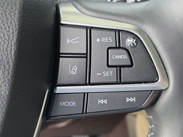 Certified 2021 Toyota Highlander Limited image 31