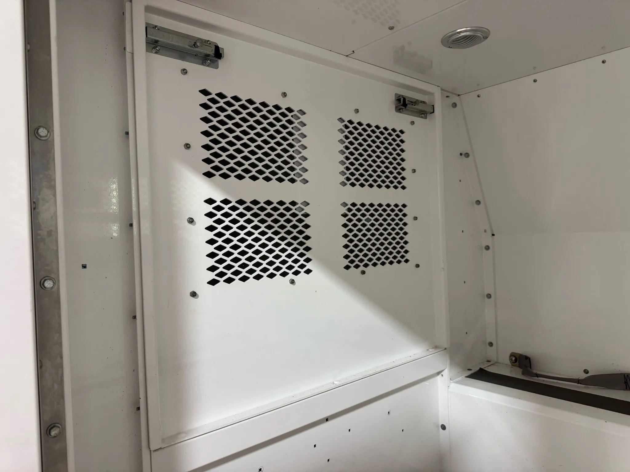 Used 2012 Ford E-350 and Econoline 350 Extended Super Duty w/ PWR Group image 30