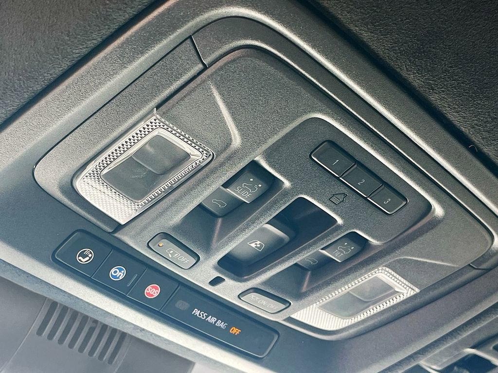 Used 2024 GMC Sierra 1500 AT4X image 17