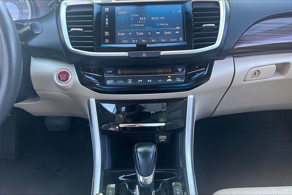 Used 2017 Honda Accord EX-L image 41