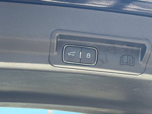 Certified 2024 Ford Explorer XLT AWD/4WD image 21