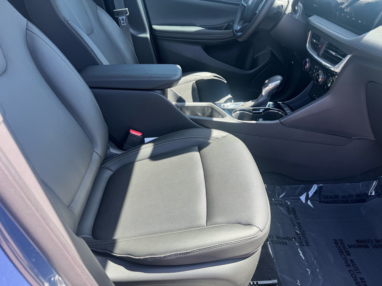 Used 2024 Buick Encore GX Sport Touring w/ Comfort Package FWD image 11