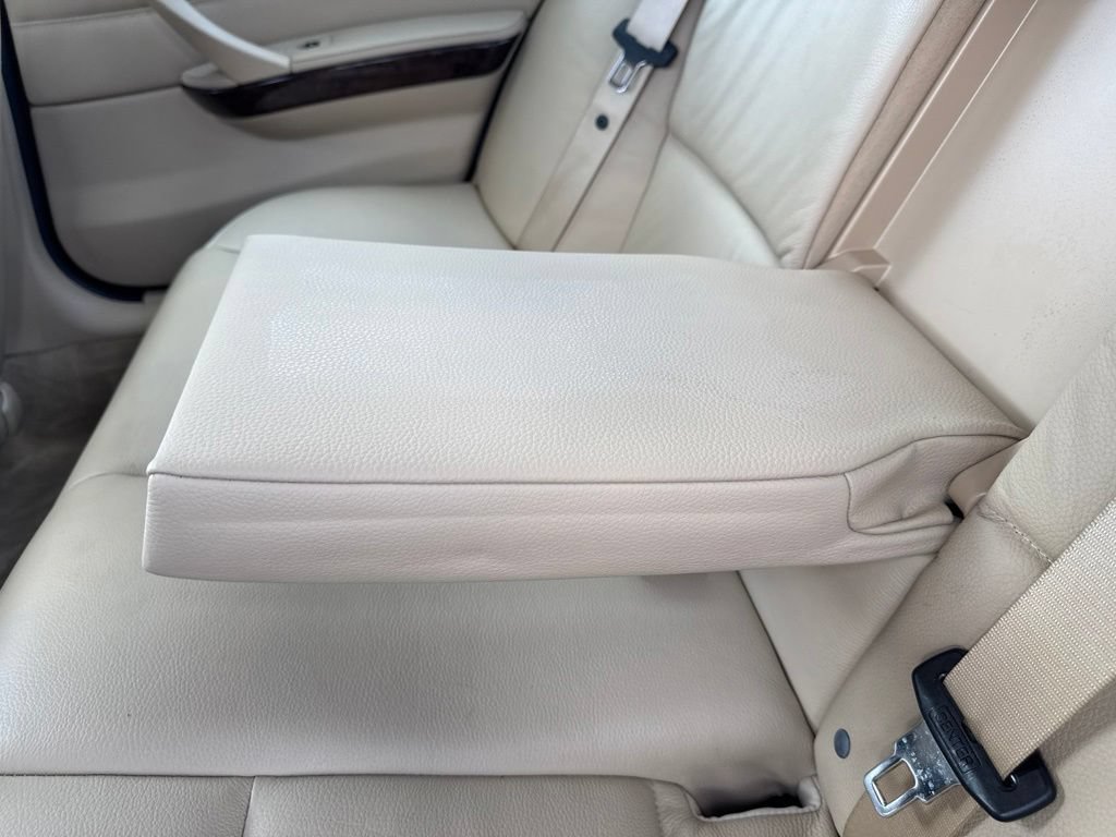 Used 2011 BMW 328i xDrive Sedan AWD/4WD image 13