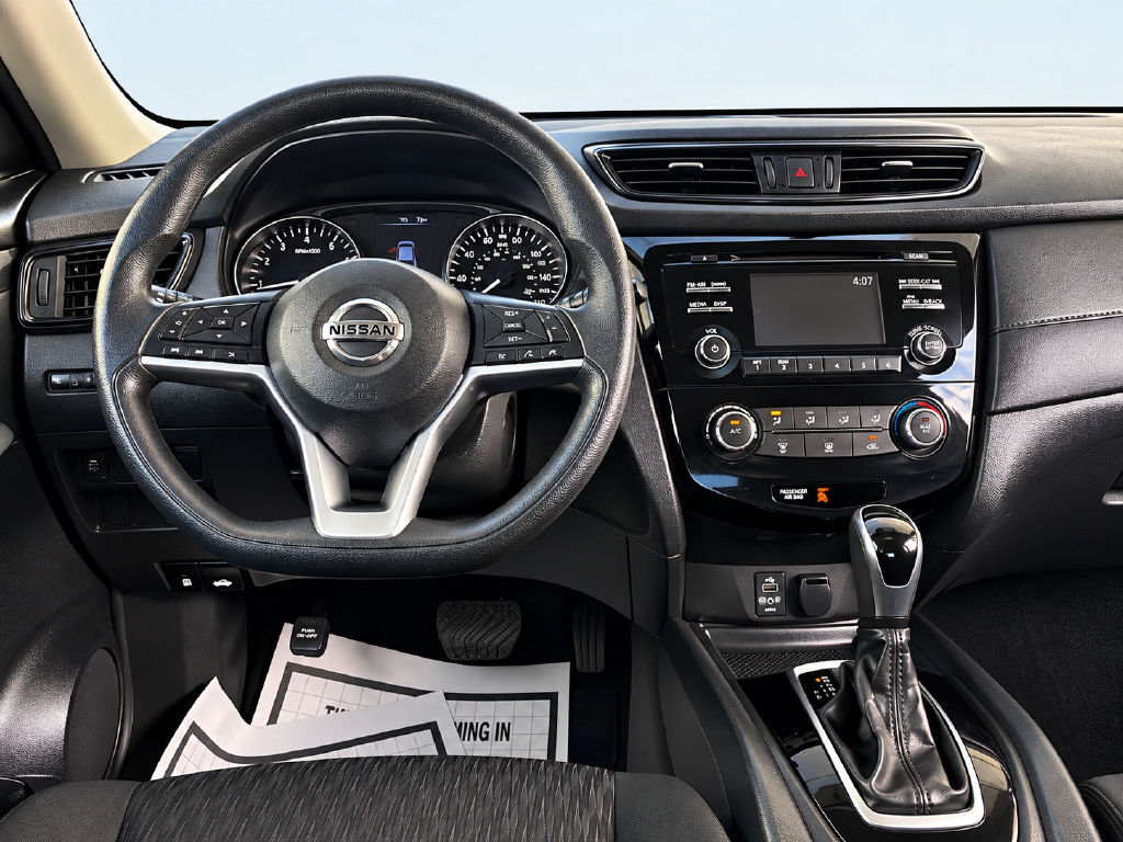 Used 2017 Nissan Rogue S FWD image 32