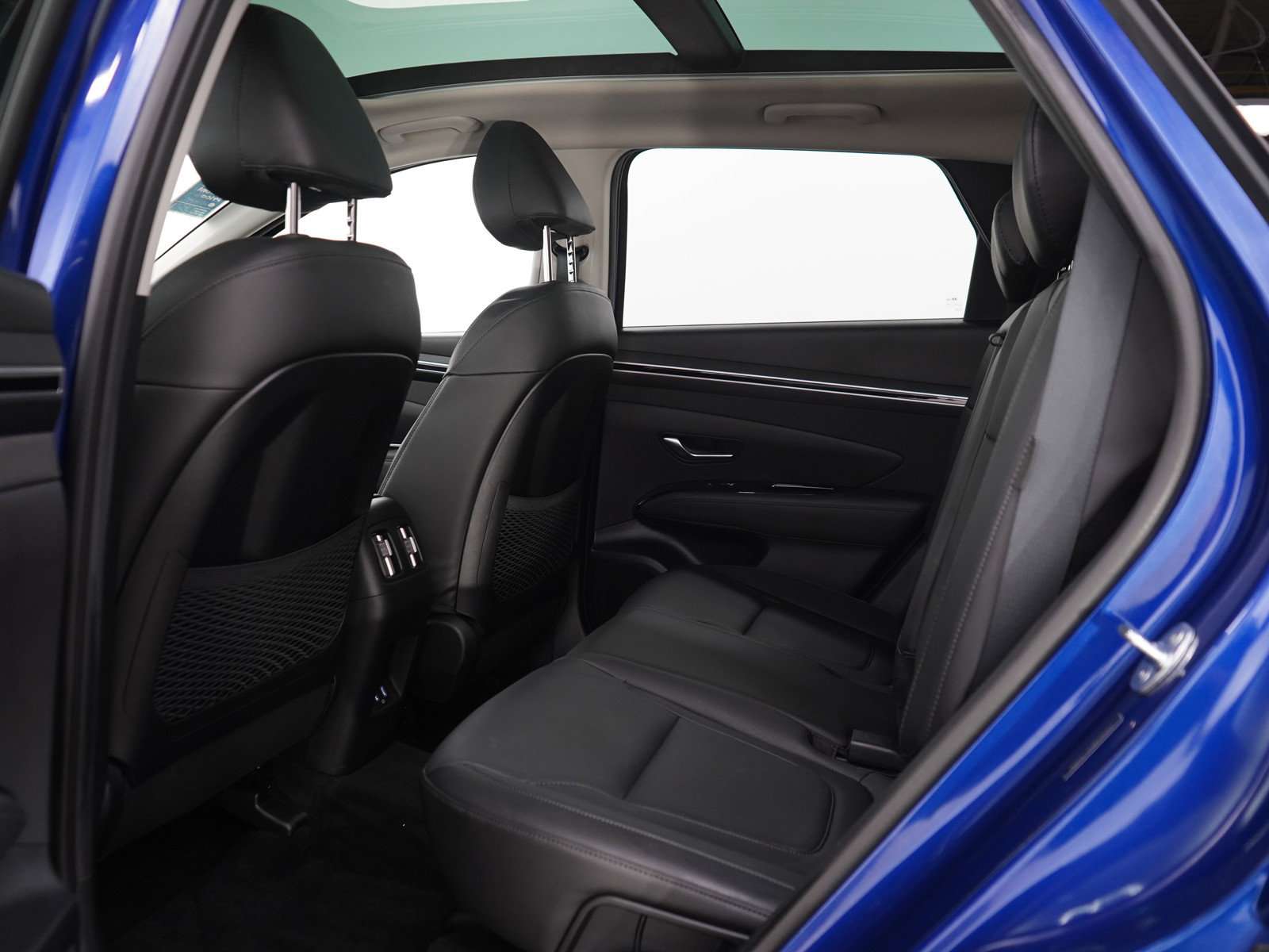 Certified 2024 Hyundai Tucson Limited AWD/4WD image 16