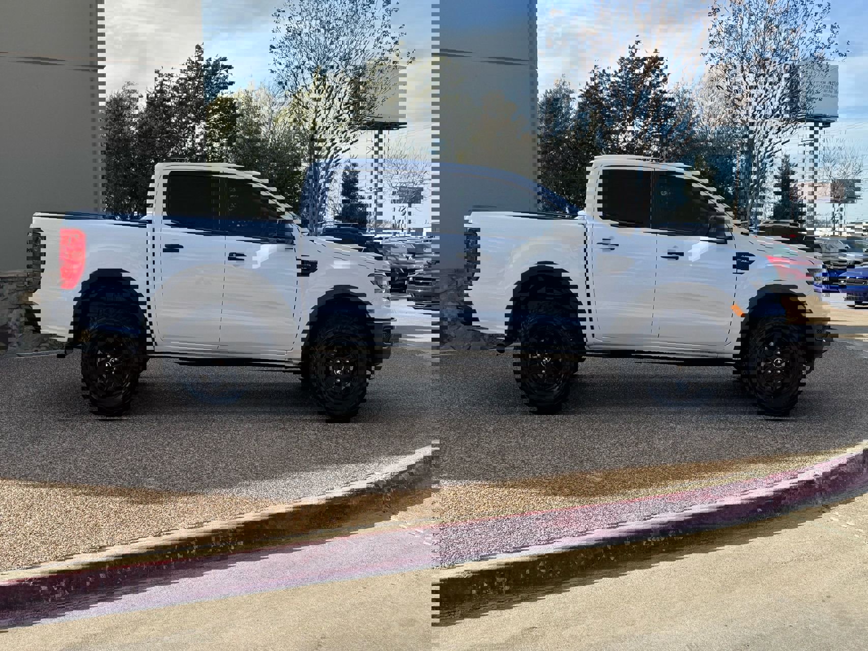 Used 2023 Ford Ranger XL RWD image 3