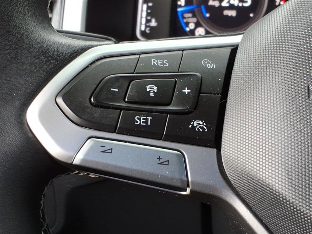 Used 2023 Volkswagen Atlas Cross Sport SEL image 14