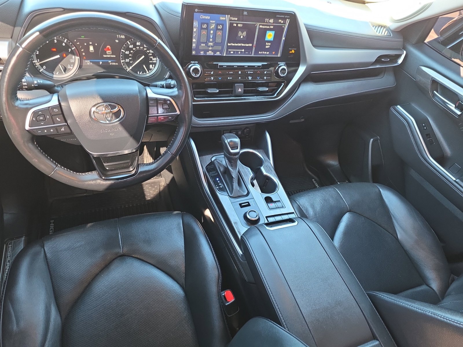 Used 2020 Toyota Highlander Platinum image 14