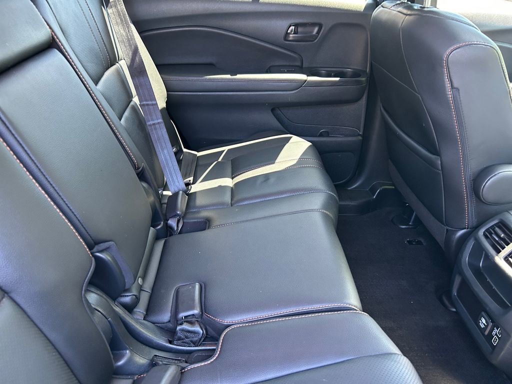 Used 2023 Honda Passport TrailSport image 16