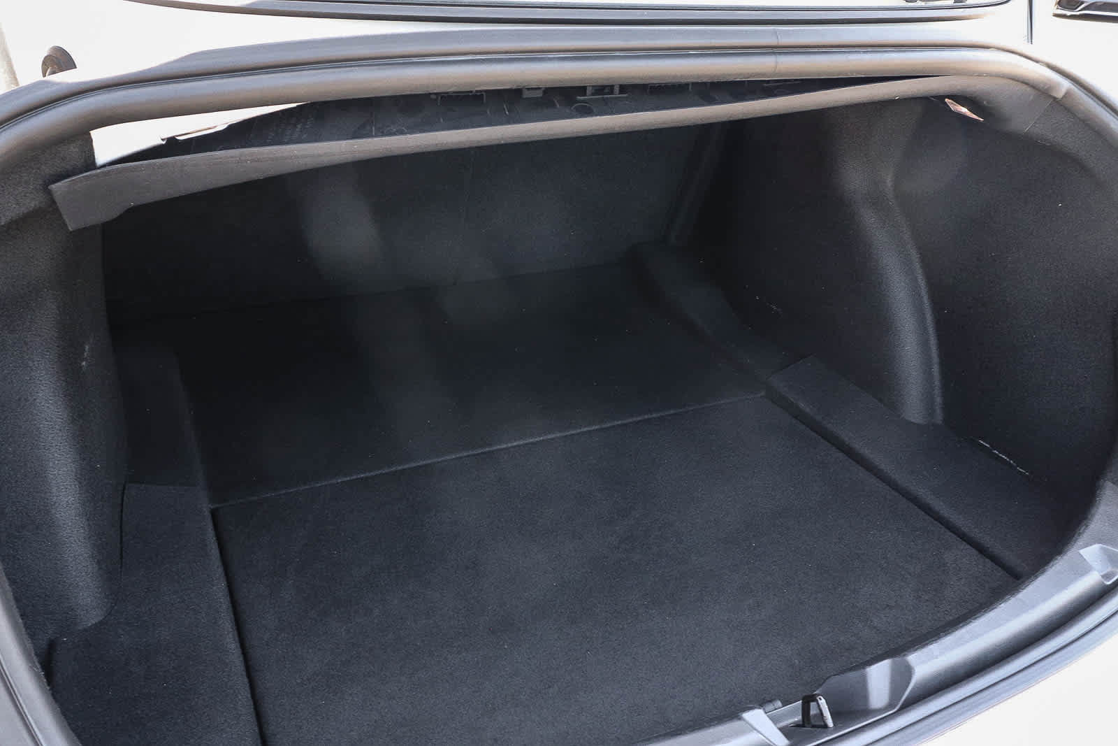 Used 2021 Tesla Model 3 Standard Range Plus RWD image 16