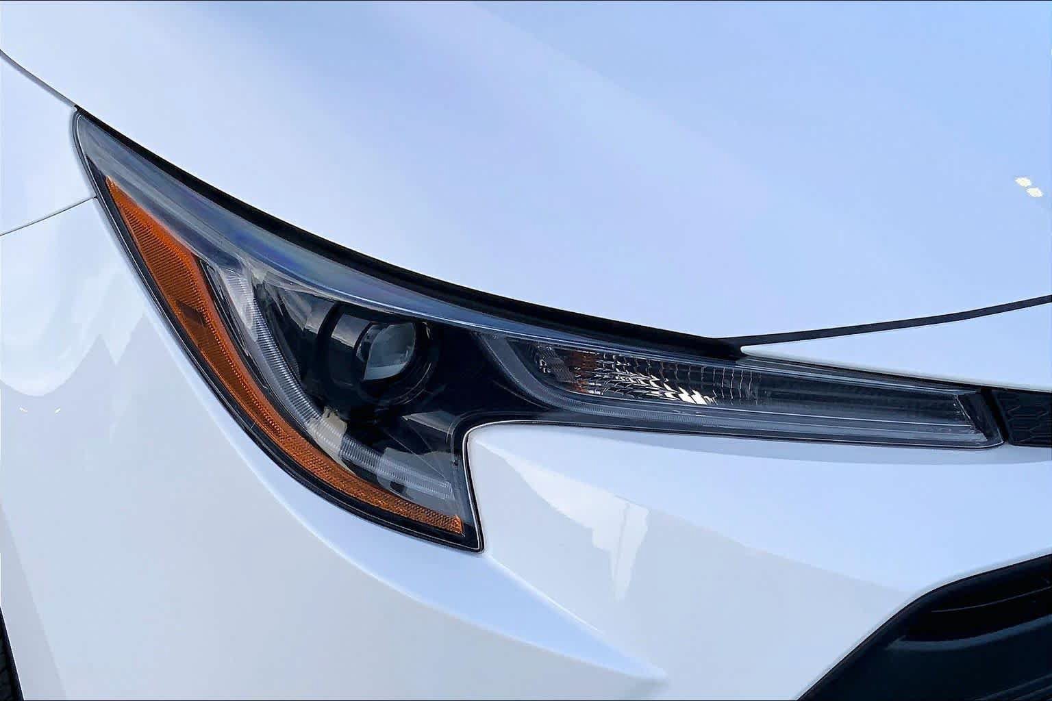 Used 2024 Toyota Corolla LE FWD image 24