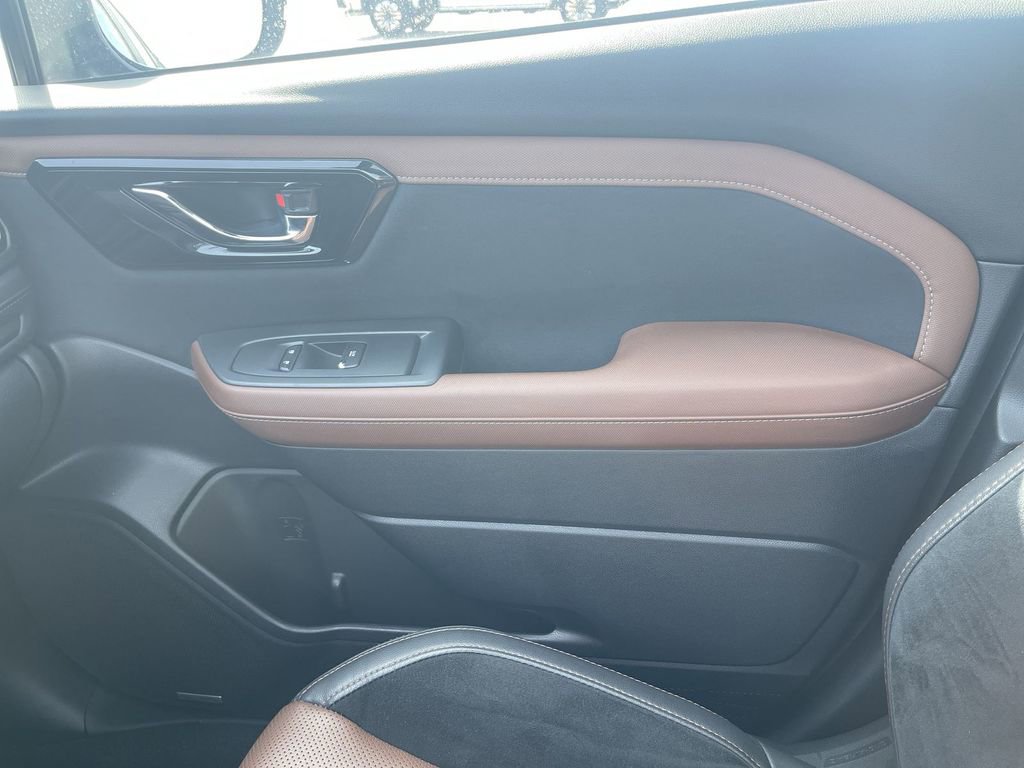 Used 2025 Subaru Forester Touring w/ Popular Package - Touring image 30