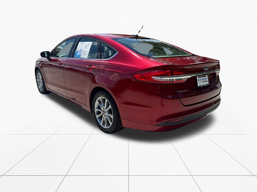 Used 2017 Ford Fusion SE w/ Fusion SE Technology Package FWD image 6