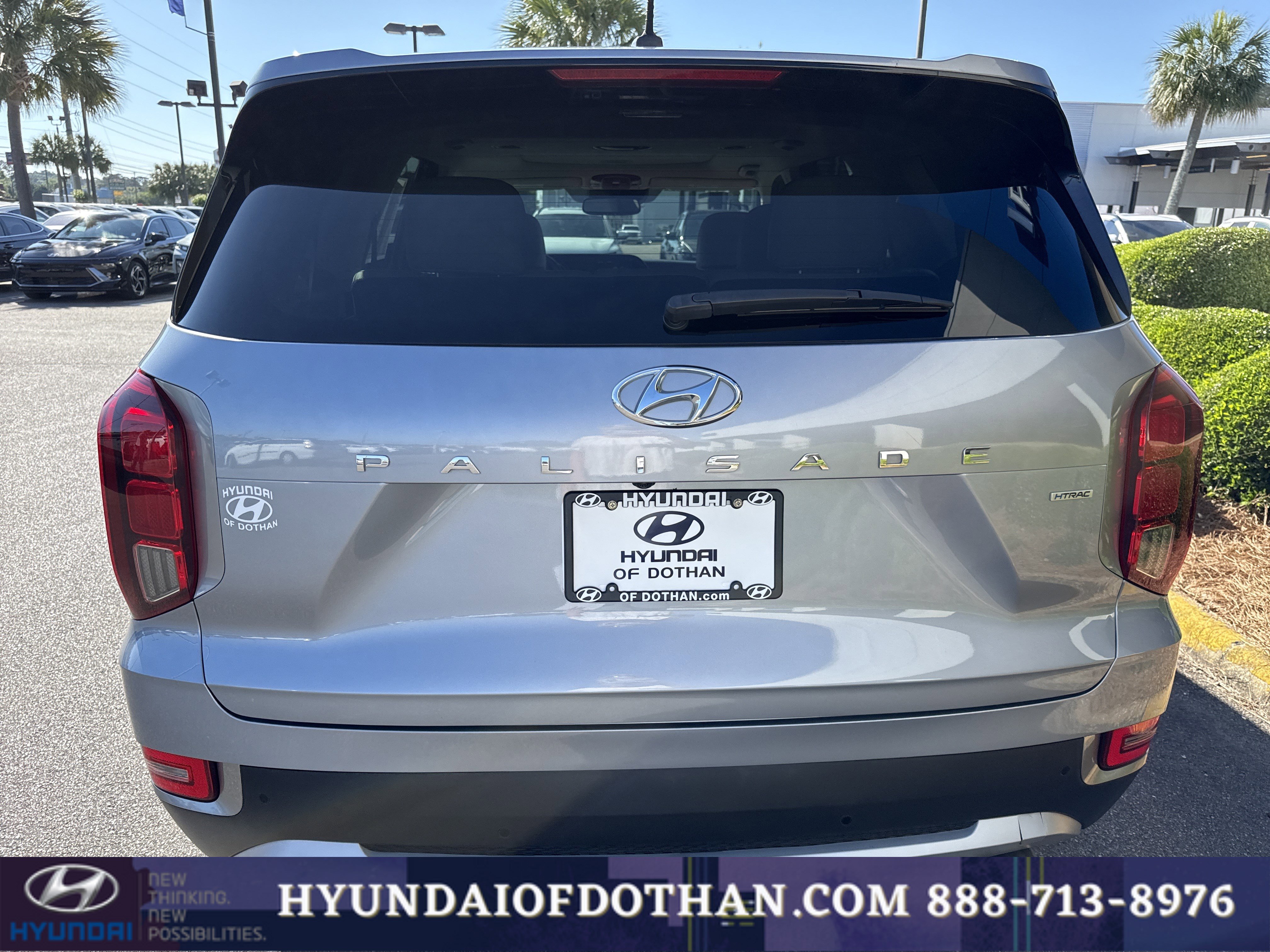 Used 2020 Hyundai Palisade SEL w/ Premium Package AWD/4WD image 3