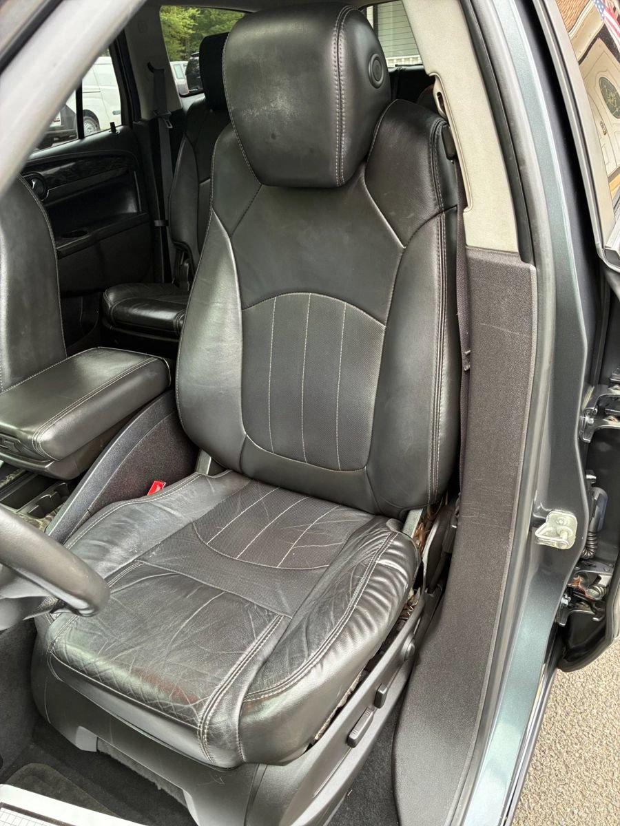 Used 2014 Buick Enclave Leather w/ Trailering Provision Package AWD/4WD image 18