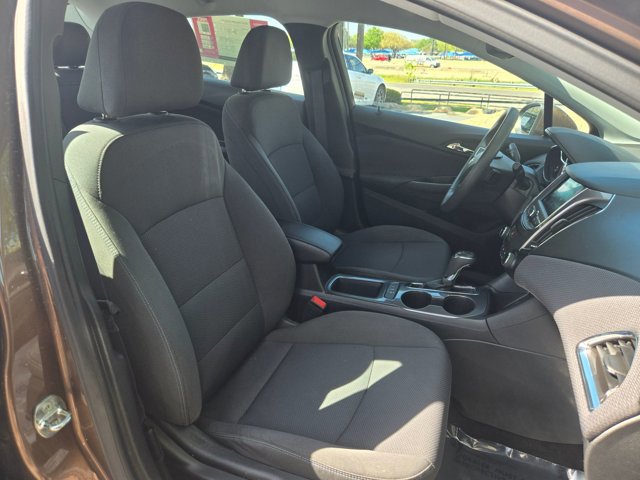 Used 2019 Chevrolet Cruze LT w/ Convenience Package image 24