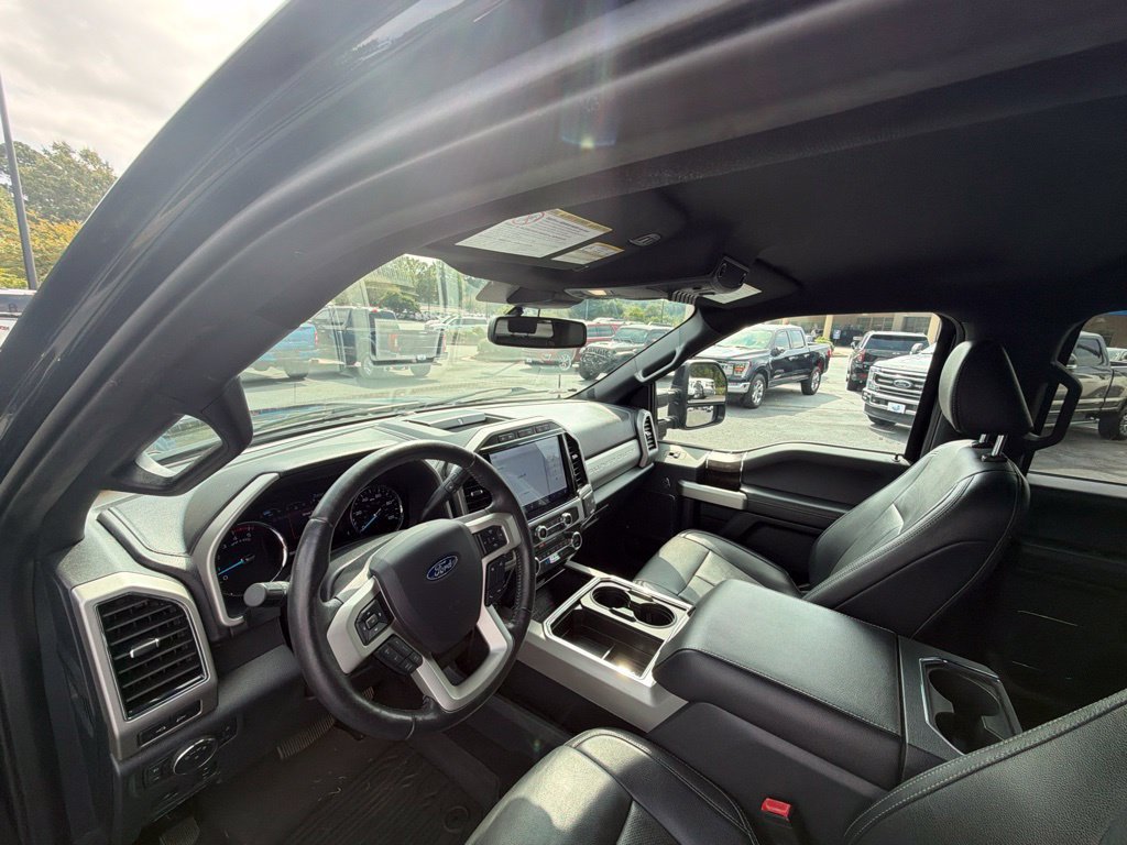 Used 2022 Ford F350 Lariat w/ Black Appearance Package AWD/4WD image 13