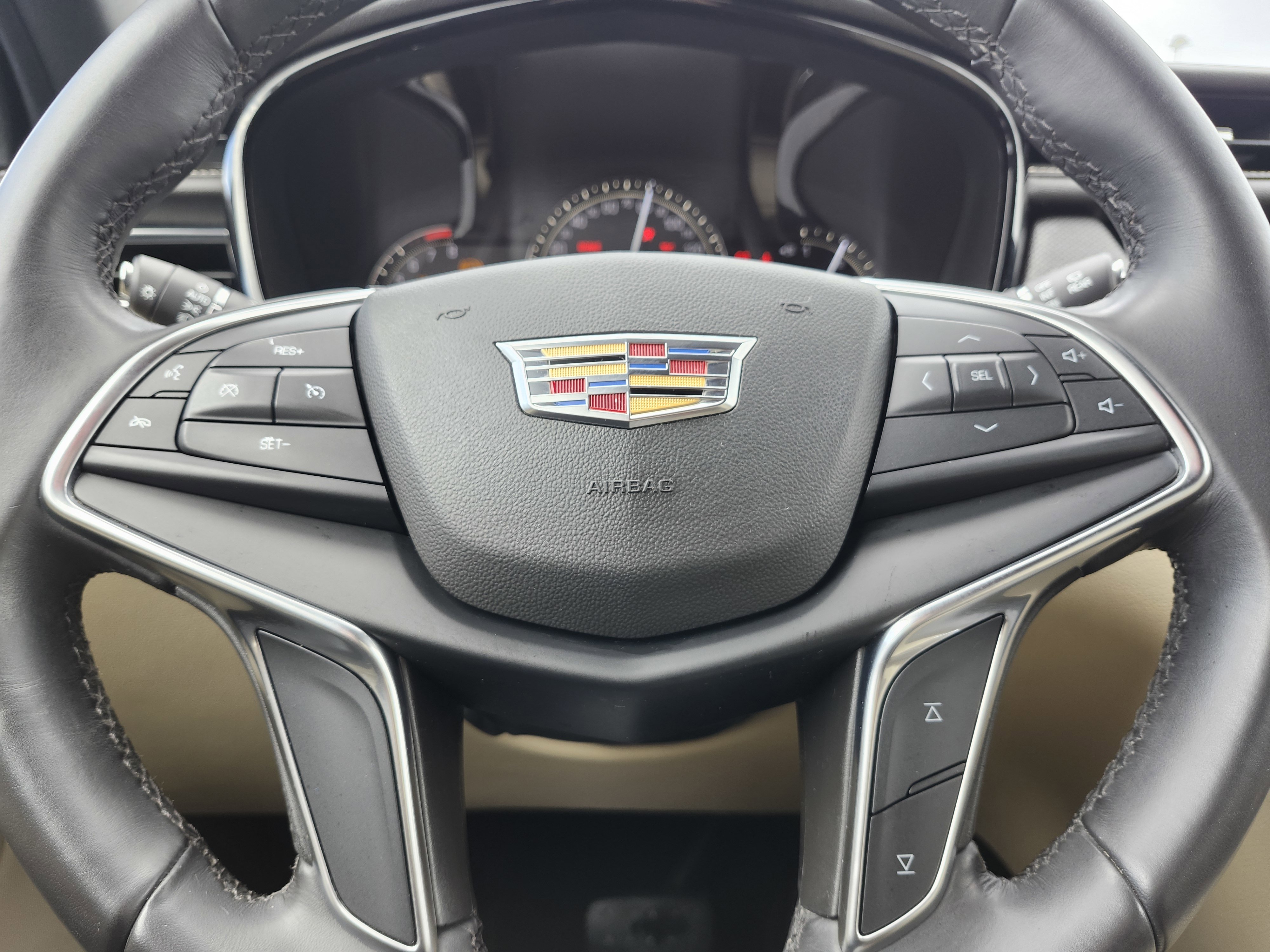 Used 2018 Cadillac XT5 AWD image 30