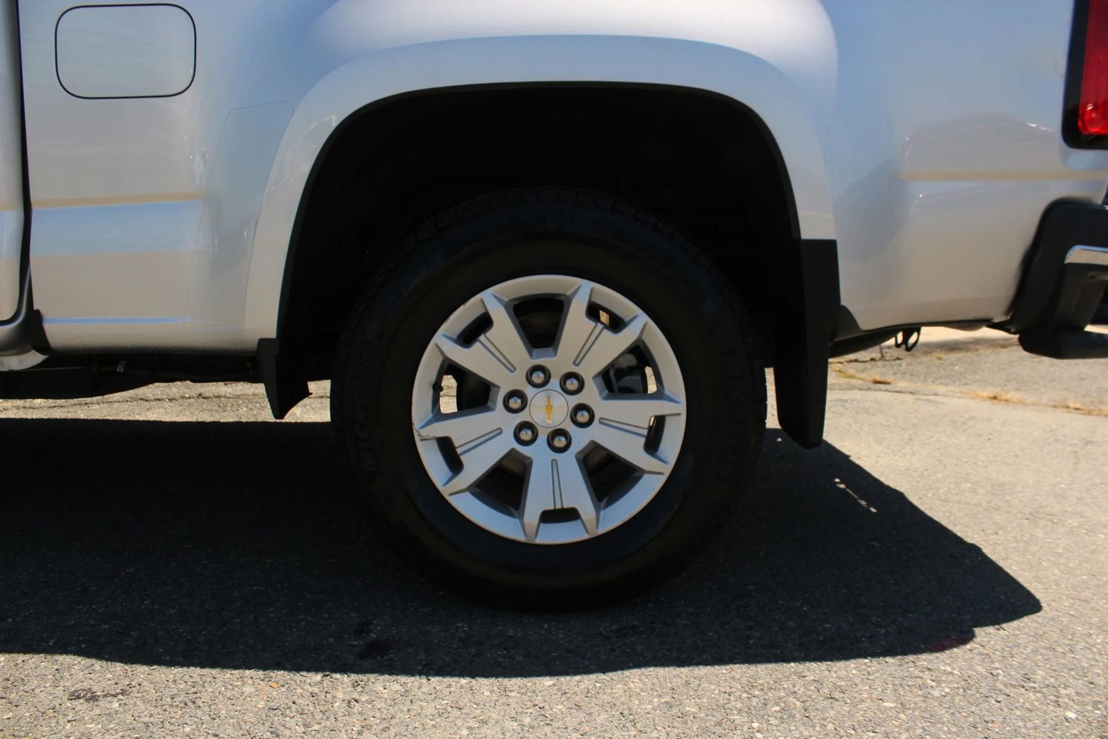 Used 2015 Chevrolet Colorado LT w/ Luxury Package RWD image 4