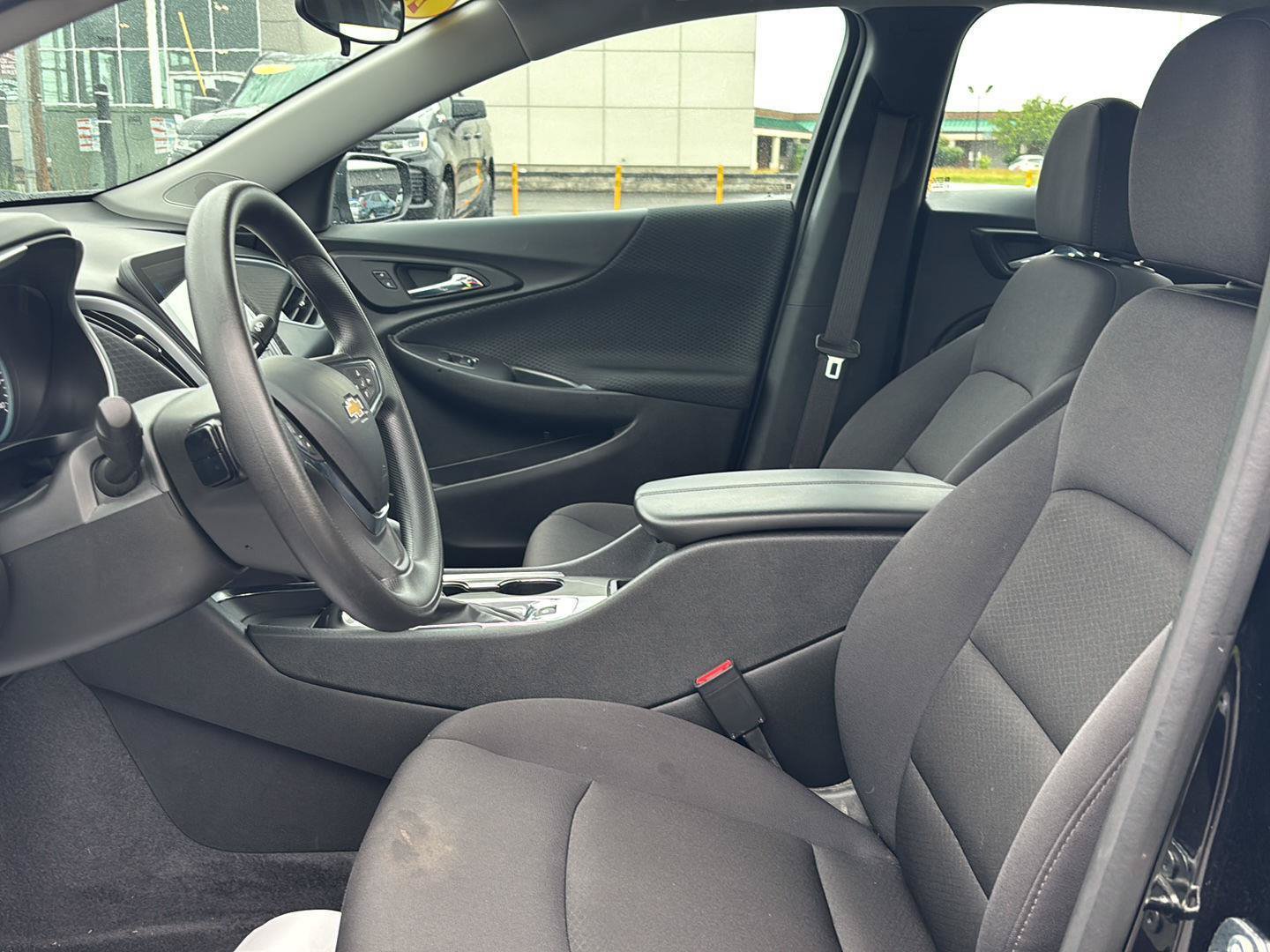 Used 2023 Chevrolet Malibu LT FWD image 27