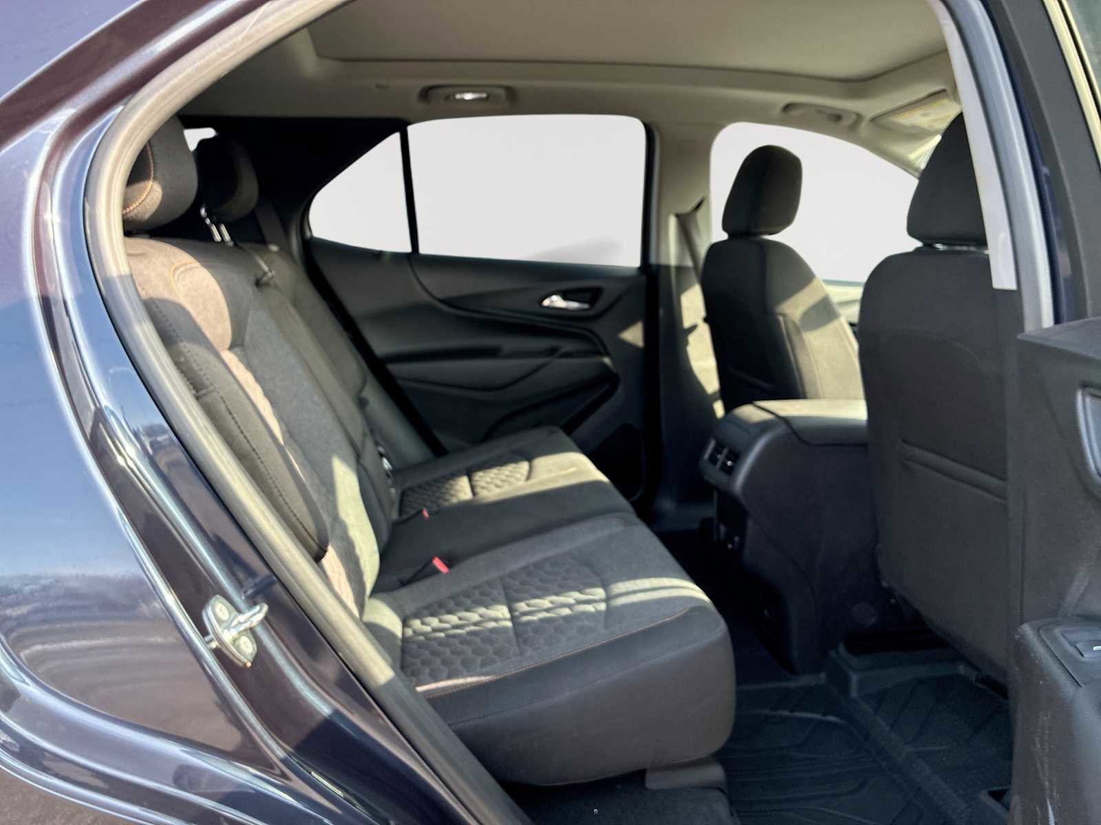 Used 2018 Chevrolet Equinox LT image 27