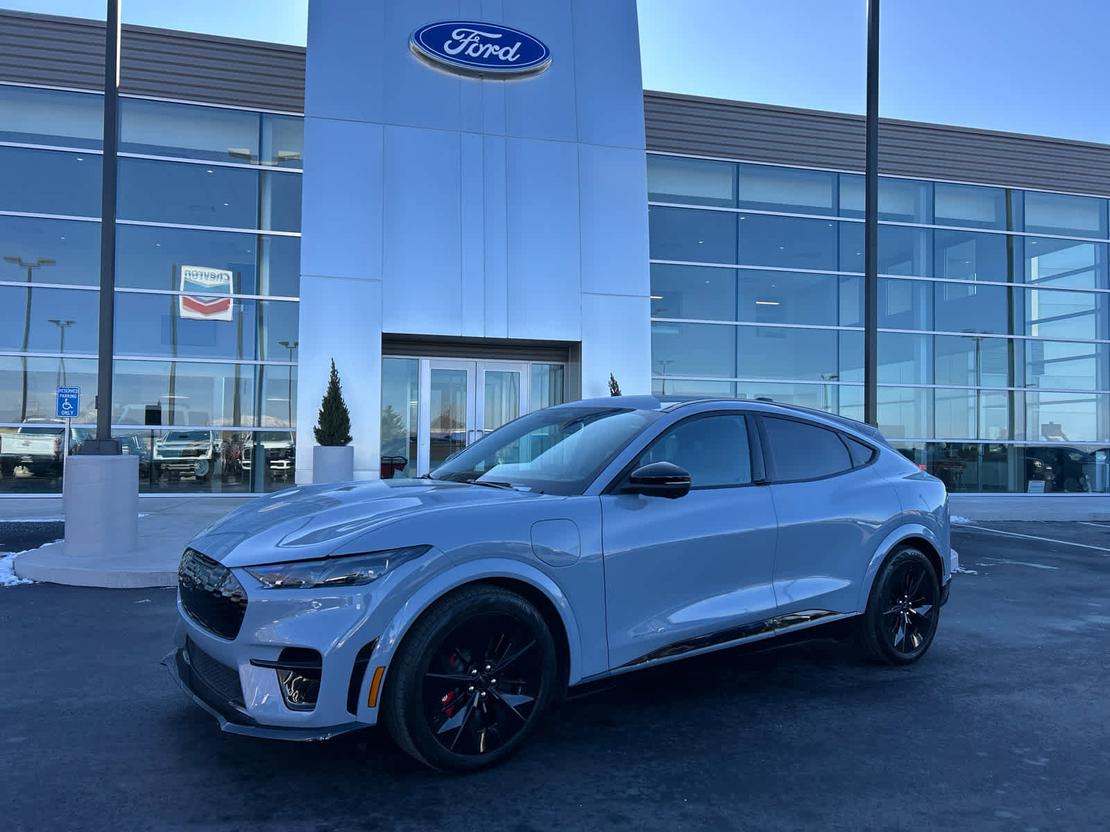 Used 2025 Ford Mustang Mach-E GT image 1