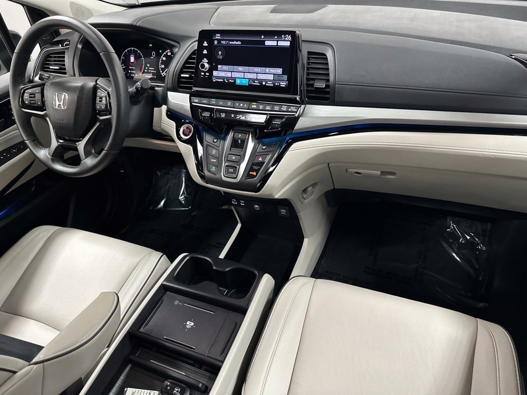 Used 2025 Honda Odyssey Touring image 11