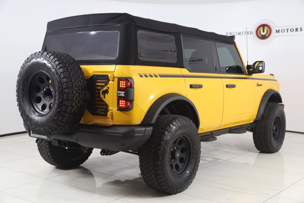 Used 2021 Ford Bronco Black Diamond AWD/4WD image 3
