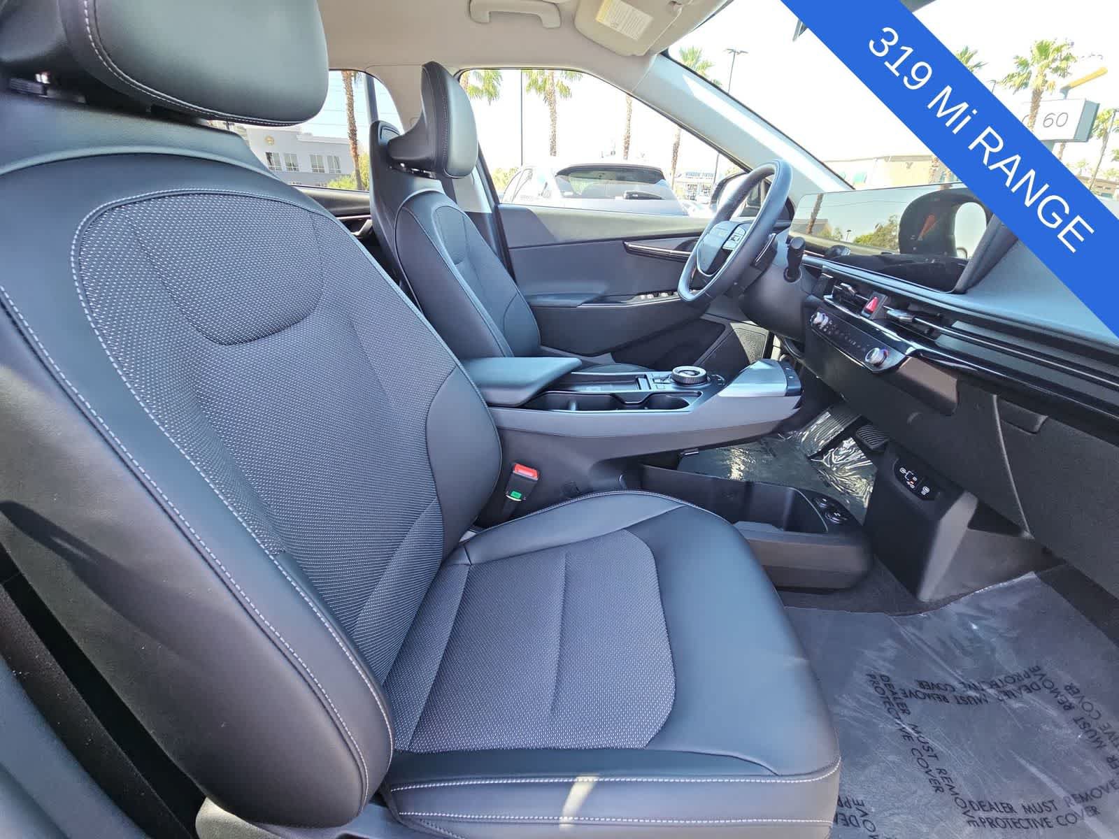 Used 2025 Kia EV6 Light w/ Light LR Technology Package RWD image 18