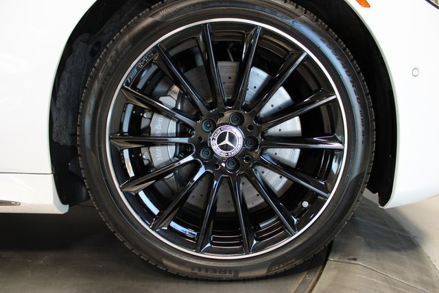 Used 2025 Mercedes-Benz S 580 4MATIC Sedan w/ AMG Line Package image 37